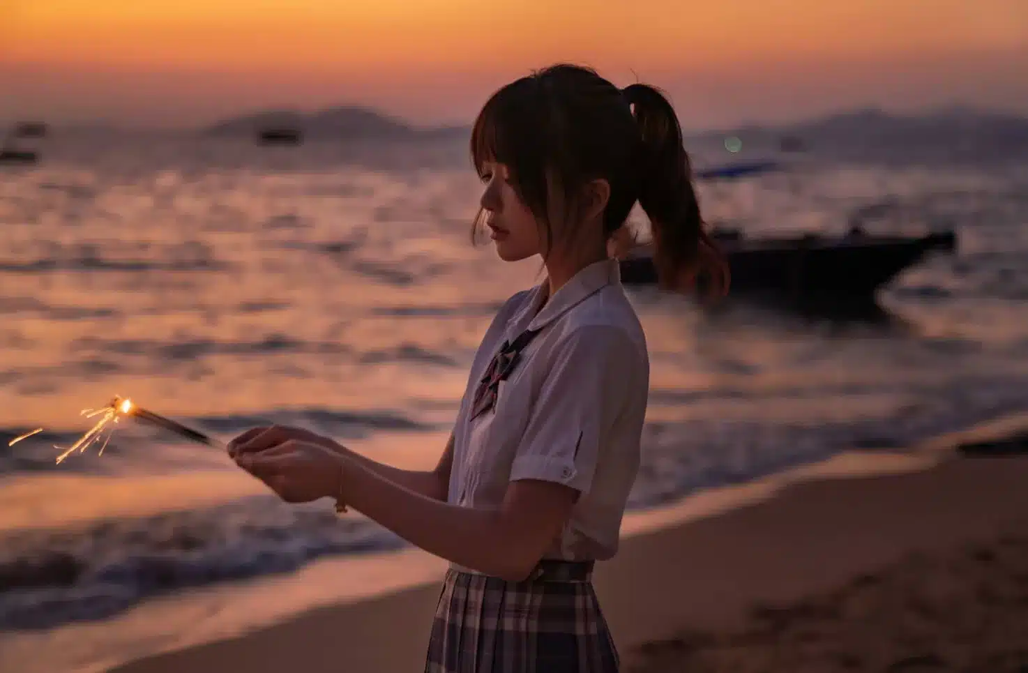 桜桃喵 – 逐海 [17P]