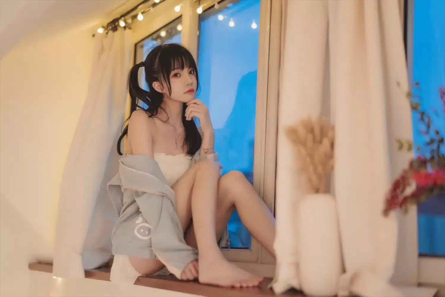 桜桃喵 – 碎星 [19P]