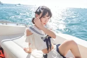 花柒Hana – 三亚熊之海军风泳装