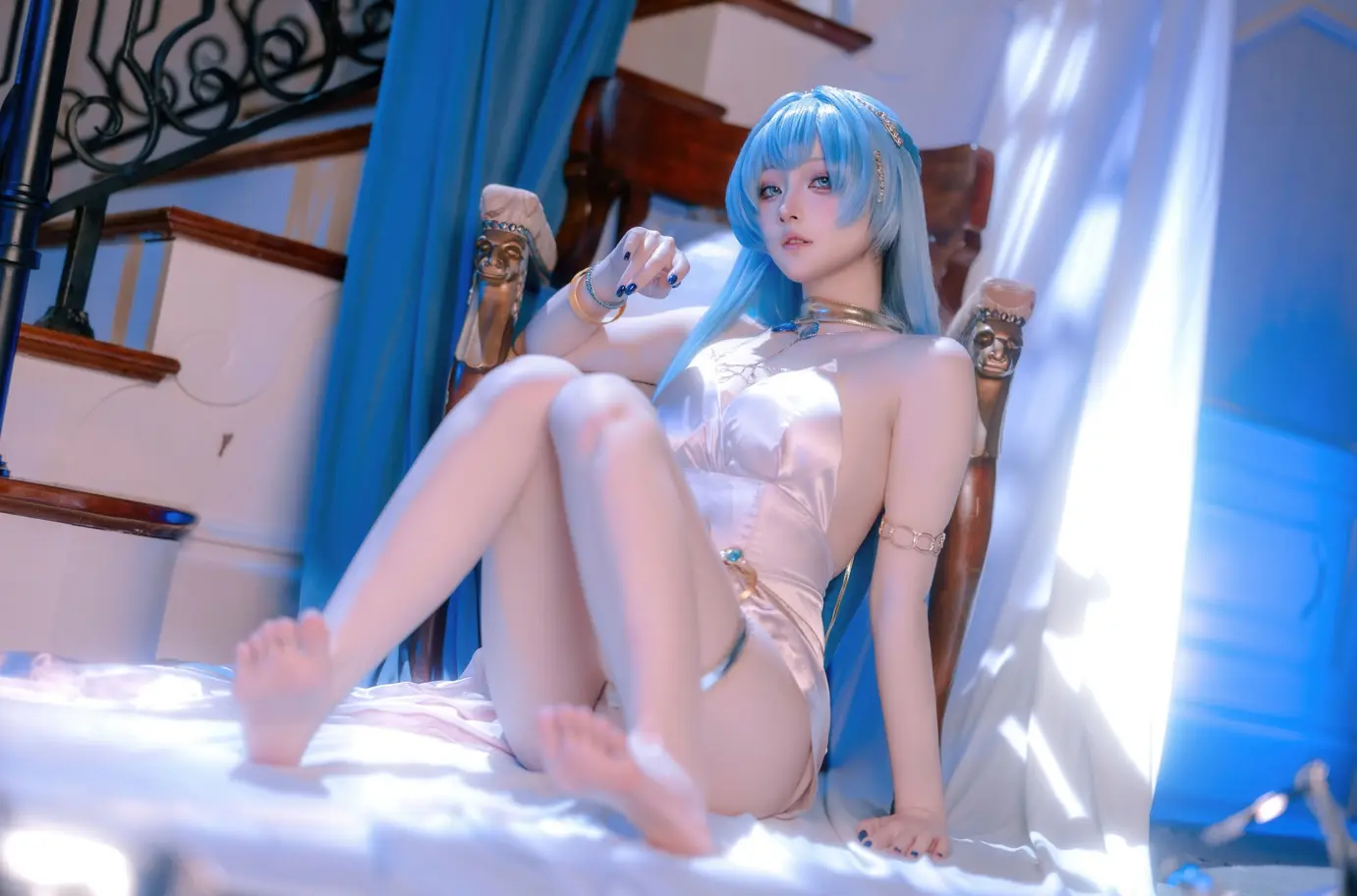 屿鱼 – 胜利女神：妮姬 海伦 礼服