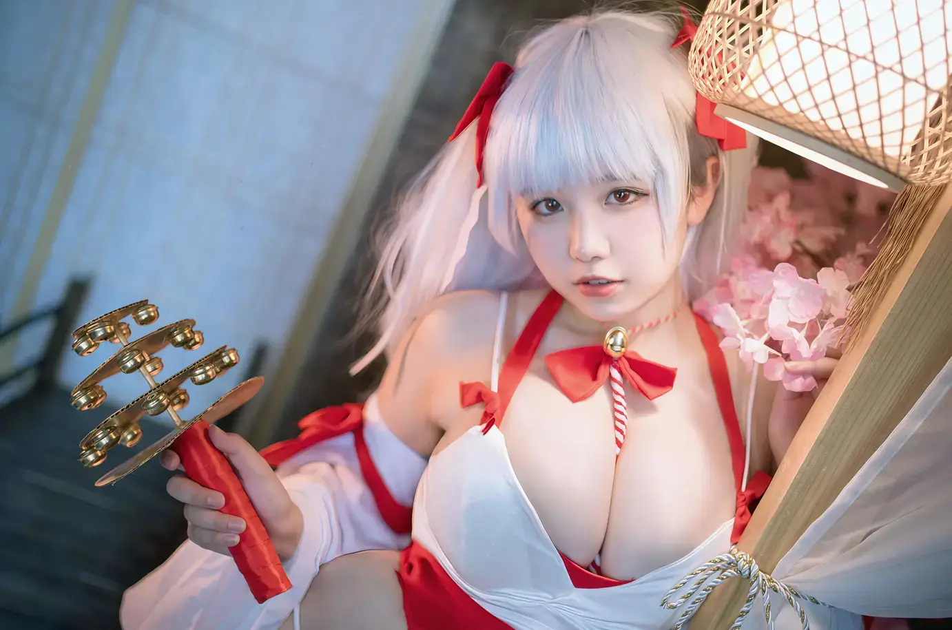 阿半今天很开心 – 可畏巫女